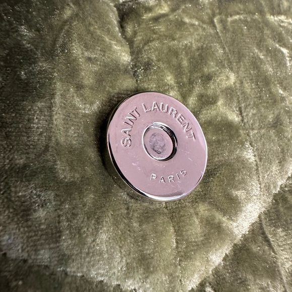 YSL Velvet Loulou Puffer - Picture 9 of 11